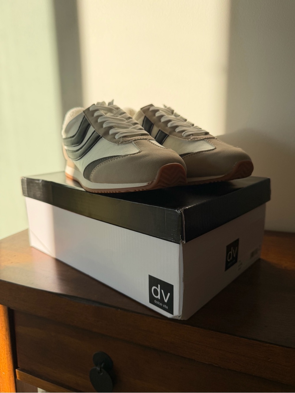dv by Dolce Vita Women’s Beige and Black Retro Sneakers